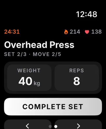 Logging a set of overhead press on Apple Watch
